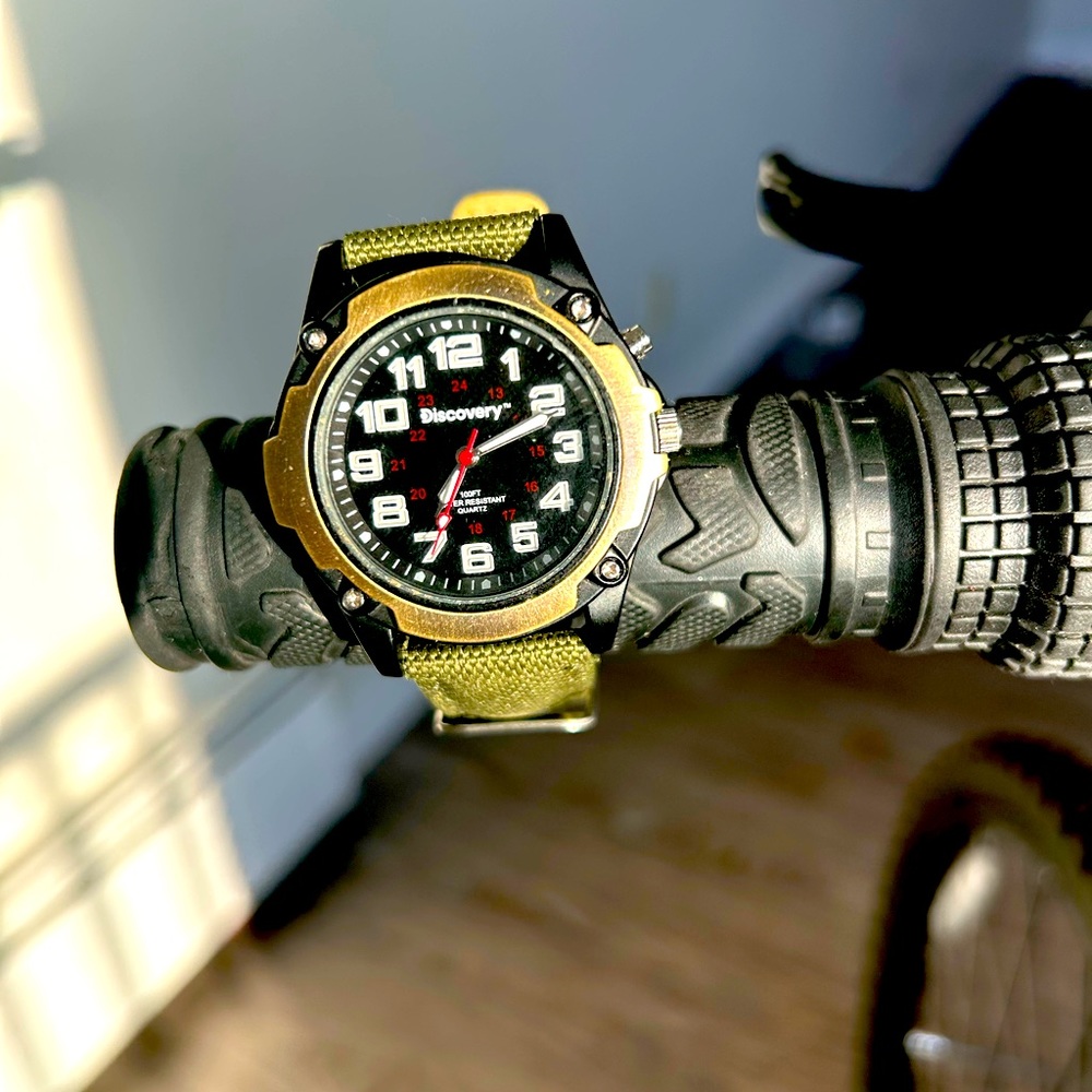 Used Military Discovery watch , resilient and water resistant